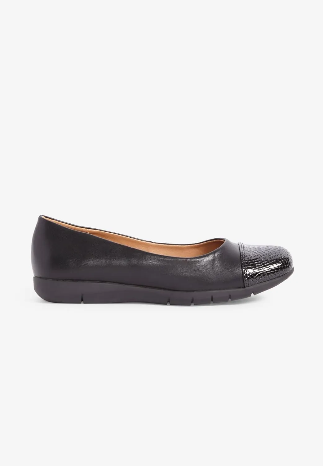 Comfortview Women's Wide Width The Fay Flat