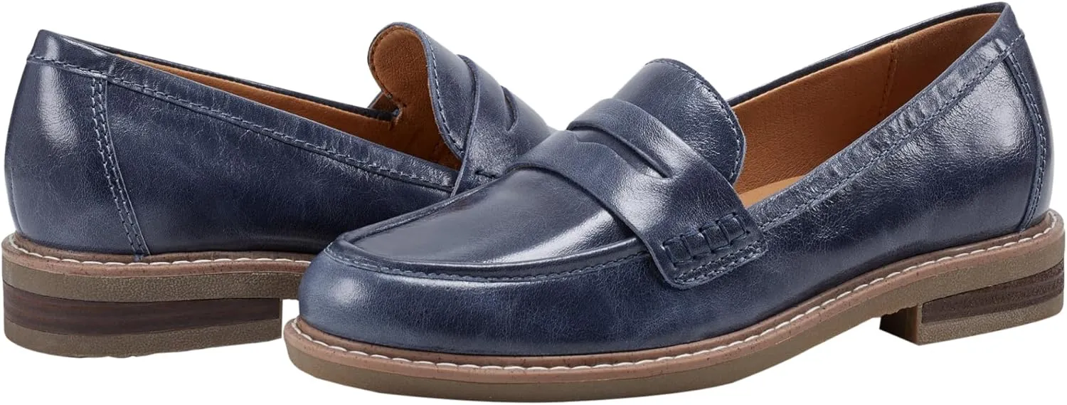 Earth Women's Javas Penny Loafer