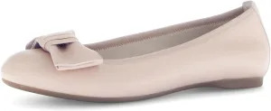 Gabor Women's 64.125 Loafer Flat