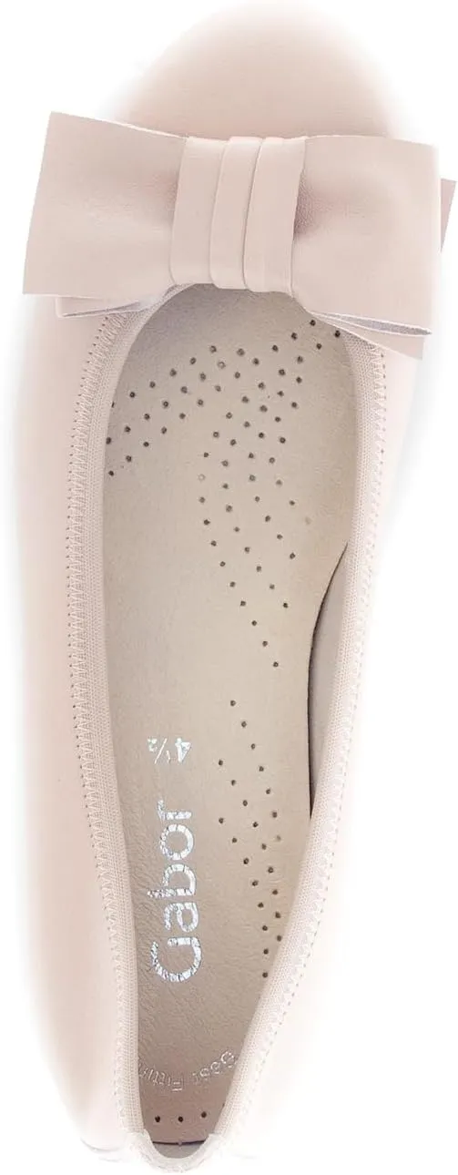 Gabor Women's 64.125 Loafer Flat