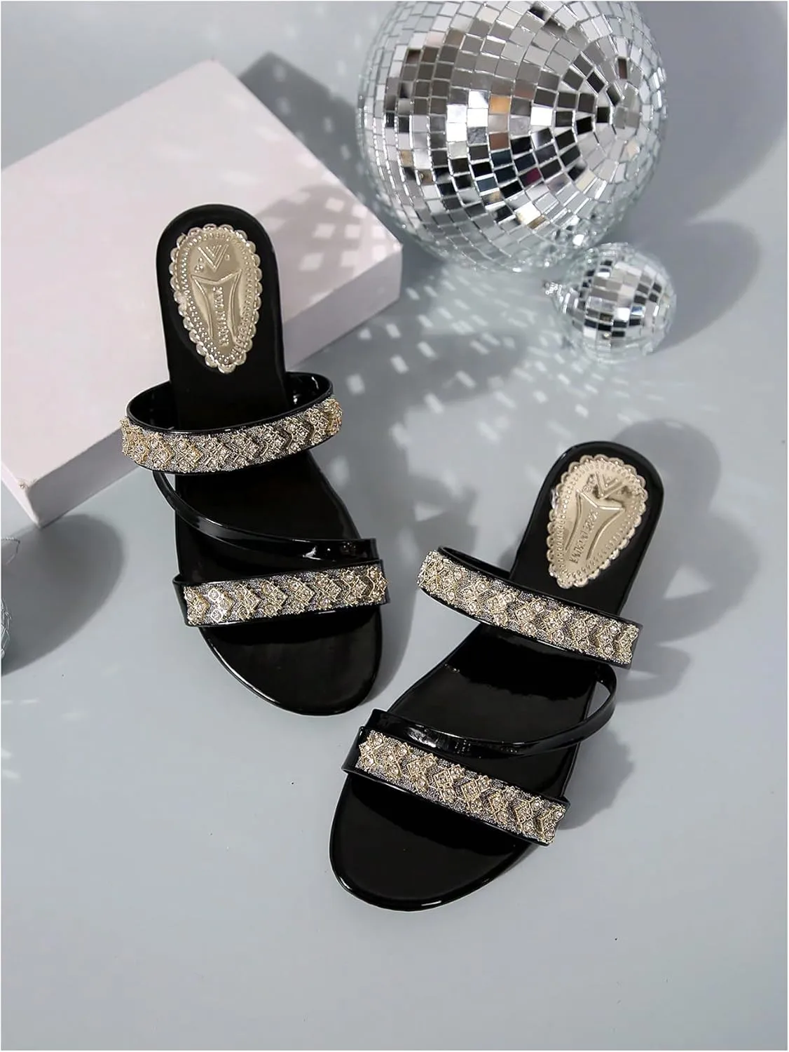 GORGLITTER Women's Gold Sandals Strappy Flat Sandals Summer Sparkly Sandals