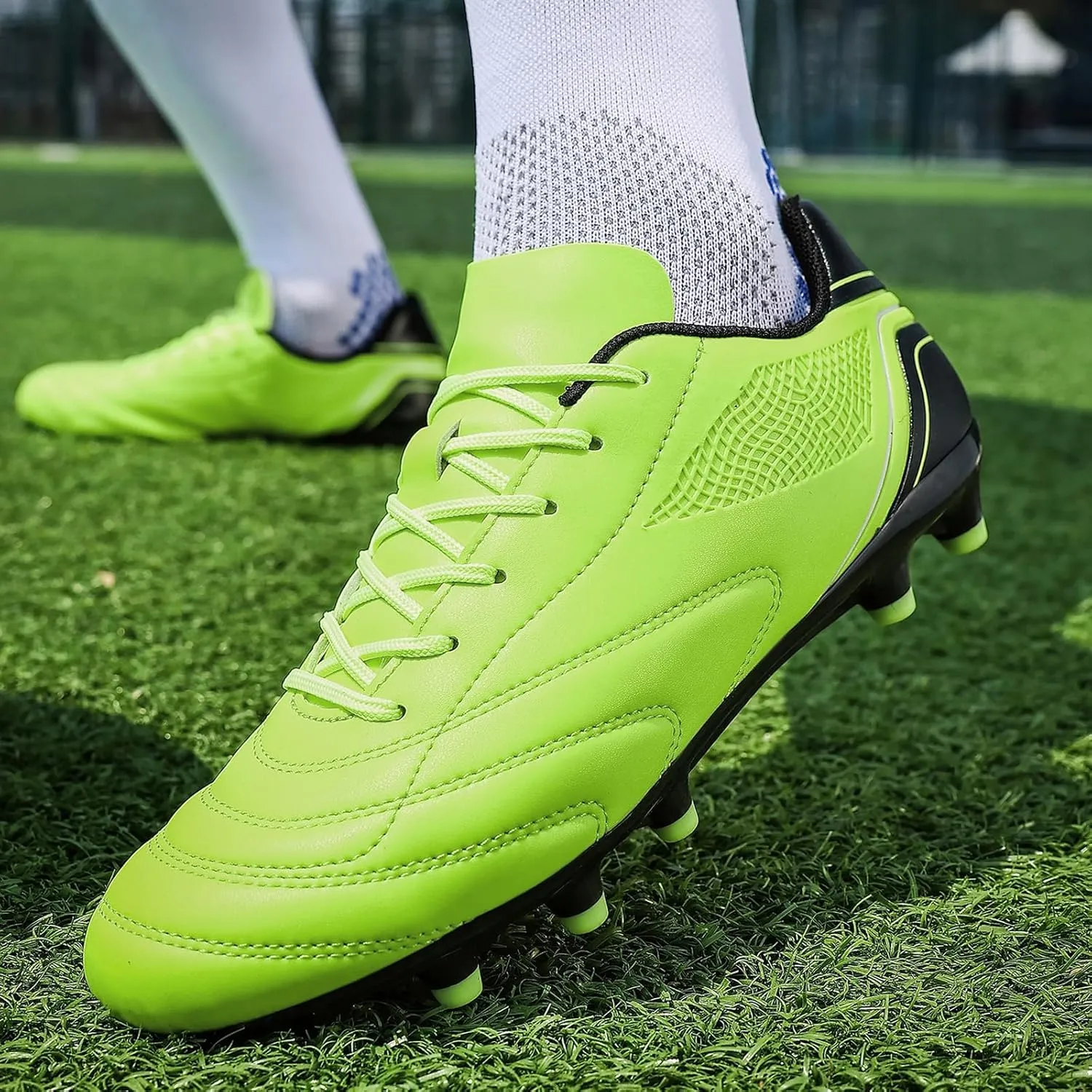 HaloTeam Soccer Shoes Mens Cleats Outdoor Professional Training Turf Football Boots Breathable Athletic Sneaker for AG/FG