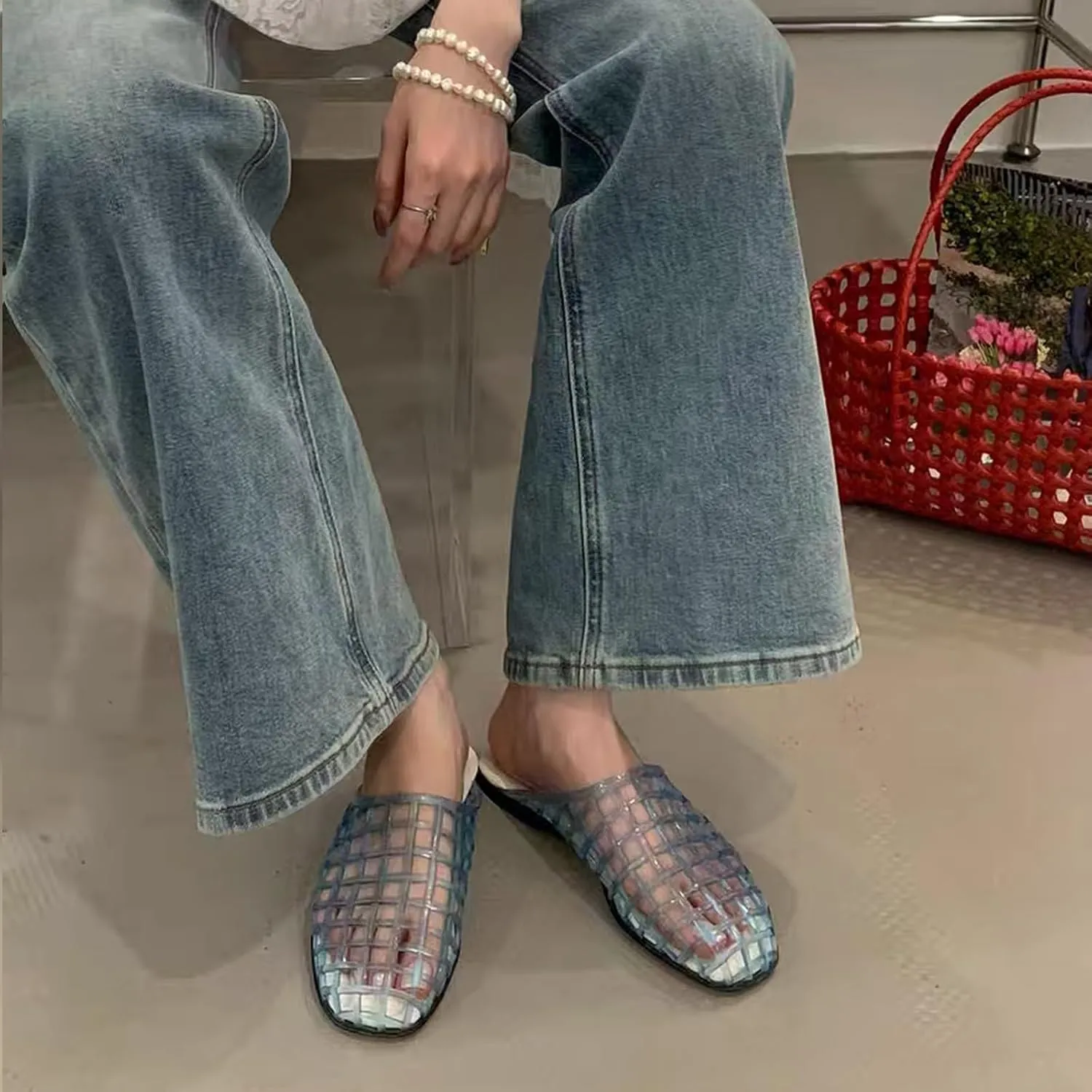 Jelly Shoes for Women Clear Jelly Mesh Slides Sandals Comfortable Closed Round Toe Flat Sandals Slip On Summer Beach Slippers