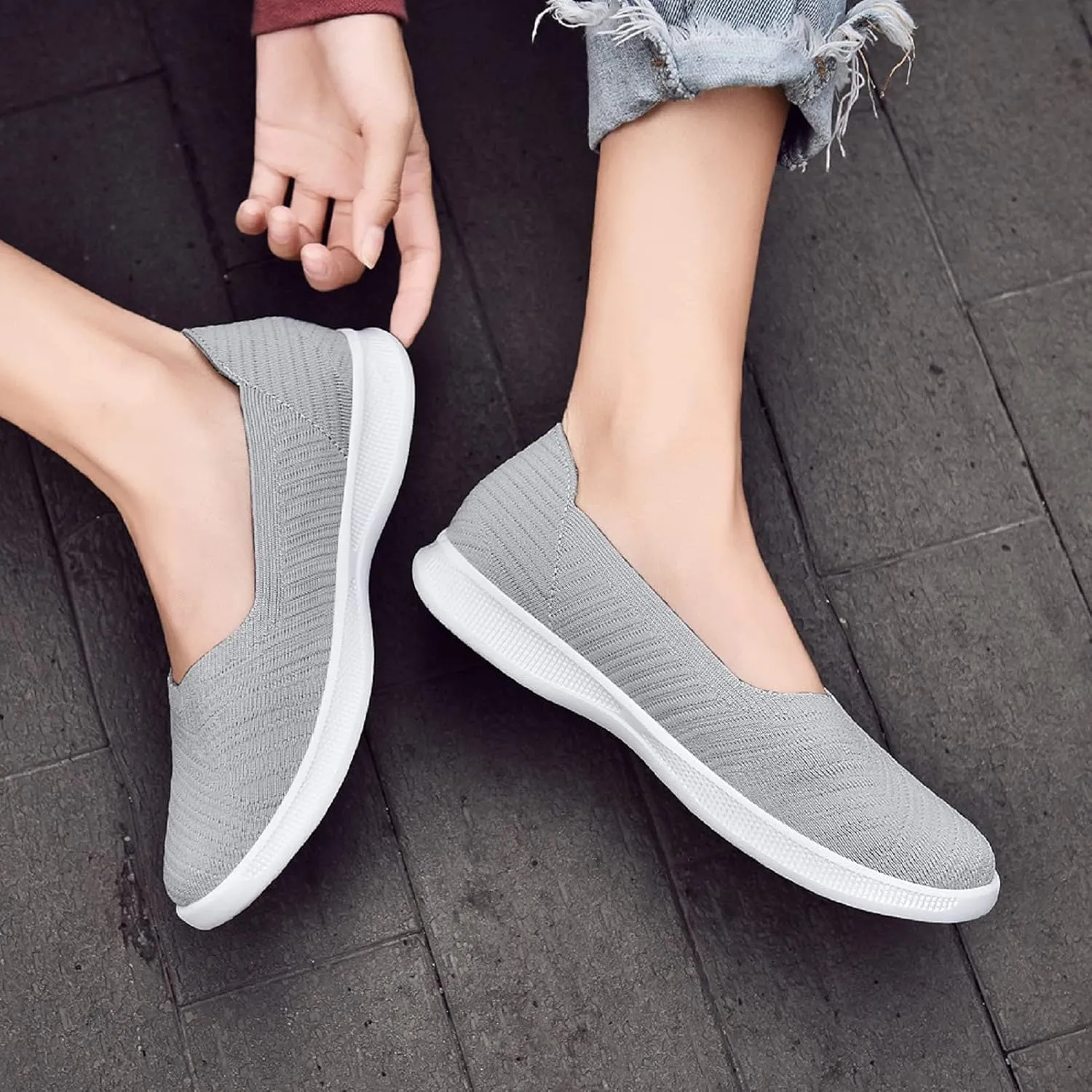 konhill Women's Slip on Loafers - Comfy Walking Tennis Low-Top Ballet Flat Nurse Shoes Casual Sneakers