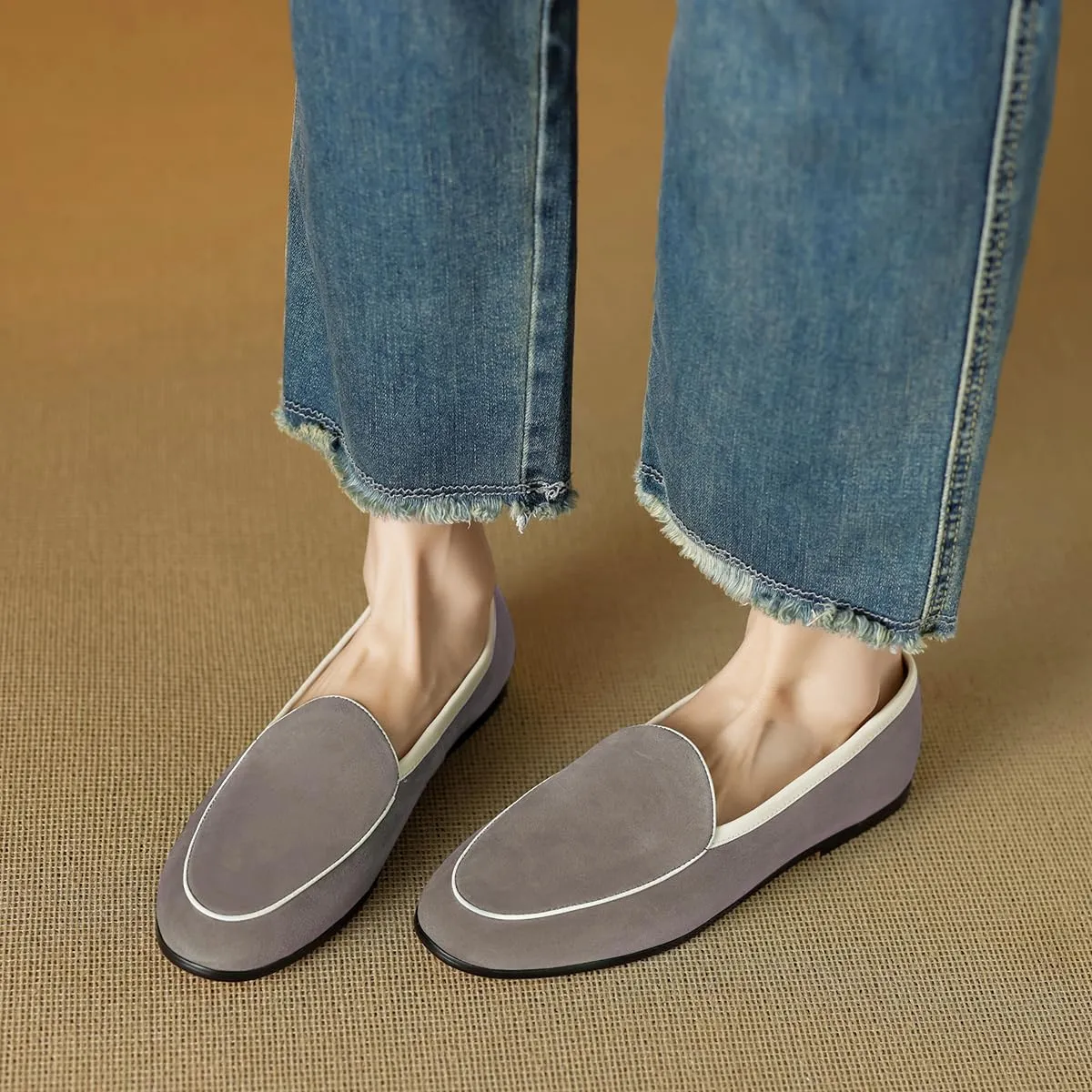 LEHOOR Women Comfy Flat Suede Loafers Round Closed Toe Slip On Penny Loafer Comfortable Ballet Flats Two-Toned Office Work Flat Shoes Ladies Ballerina Flats Classic Daily Driver Club Spring 4-11 M US