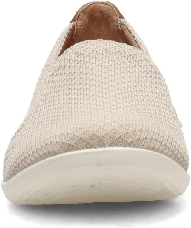 LifeStride Women's Next Level Slip-On Sneaker, Cream, 9.5