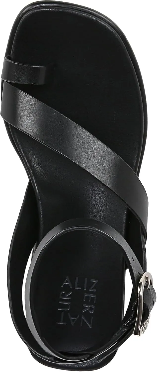 Naturalizer Womens Birch Strappy Flat Sandal
