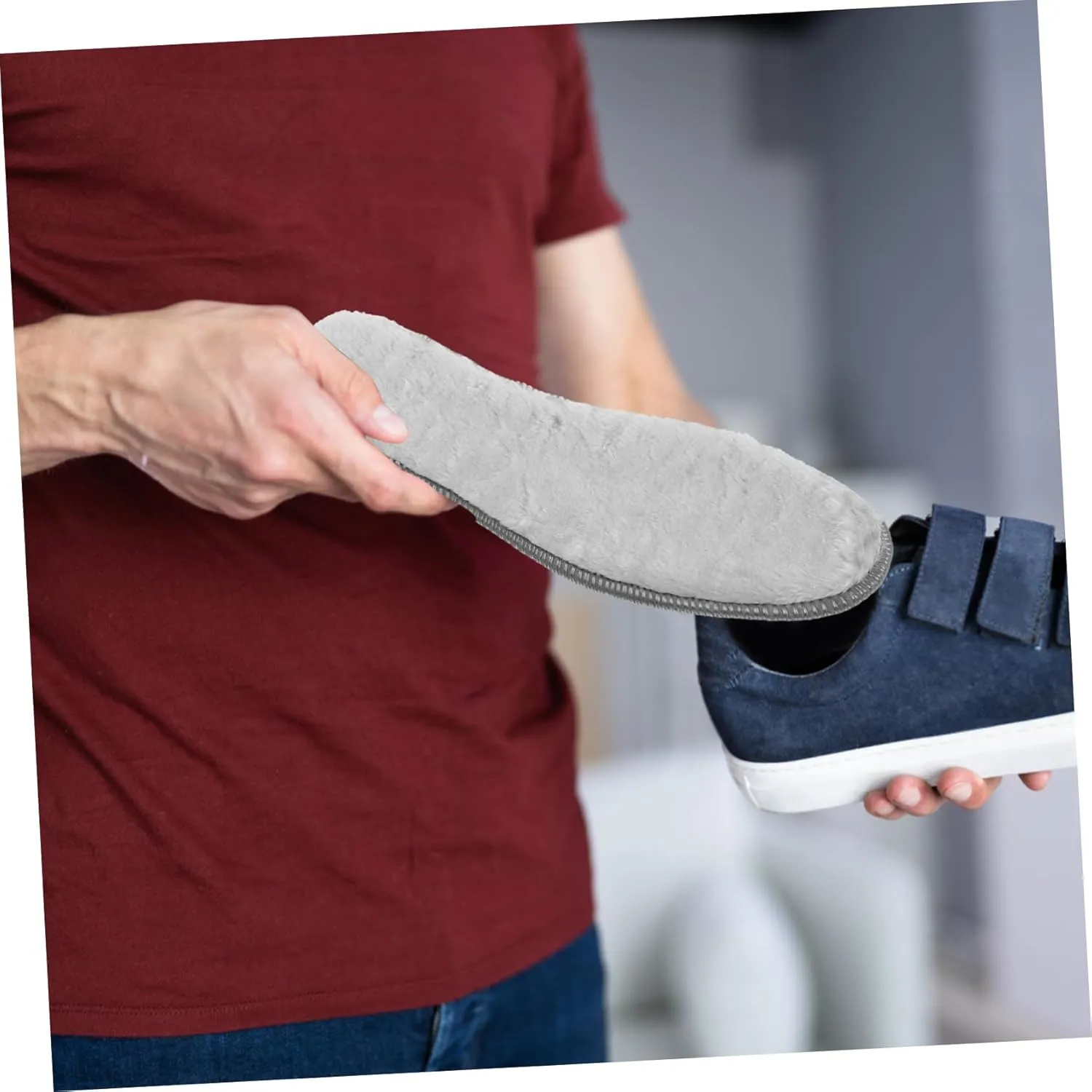 SAFIGLE Warm Slippers Men 4 Pairs Winter Fluffy Insoles for Cold Weather Thickened Warm Insoles Inserts Non-Slip Design for Men Women (Size 41)