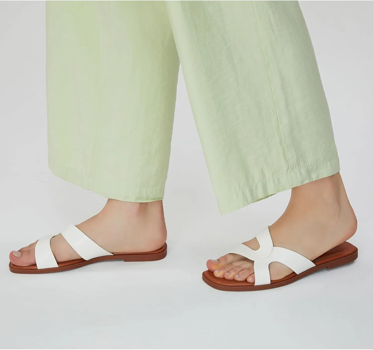 Stratuxx Kaze Womens Flat Sandals Flat Slide Sandals White,Black, Brown,Metallic Flat Sandals Leopard