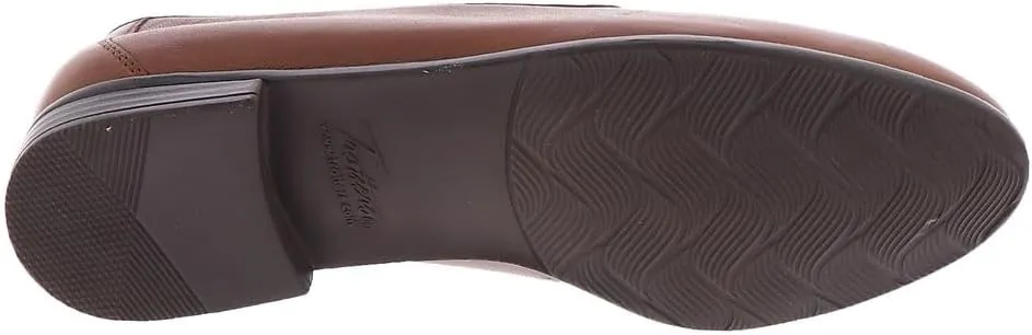 Trotters Women's Liz Tassel Loafer Flat