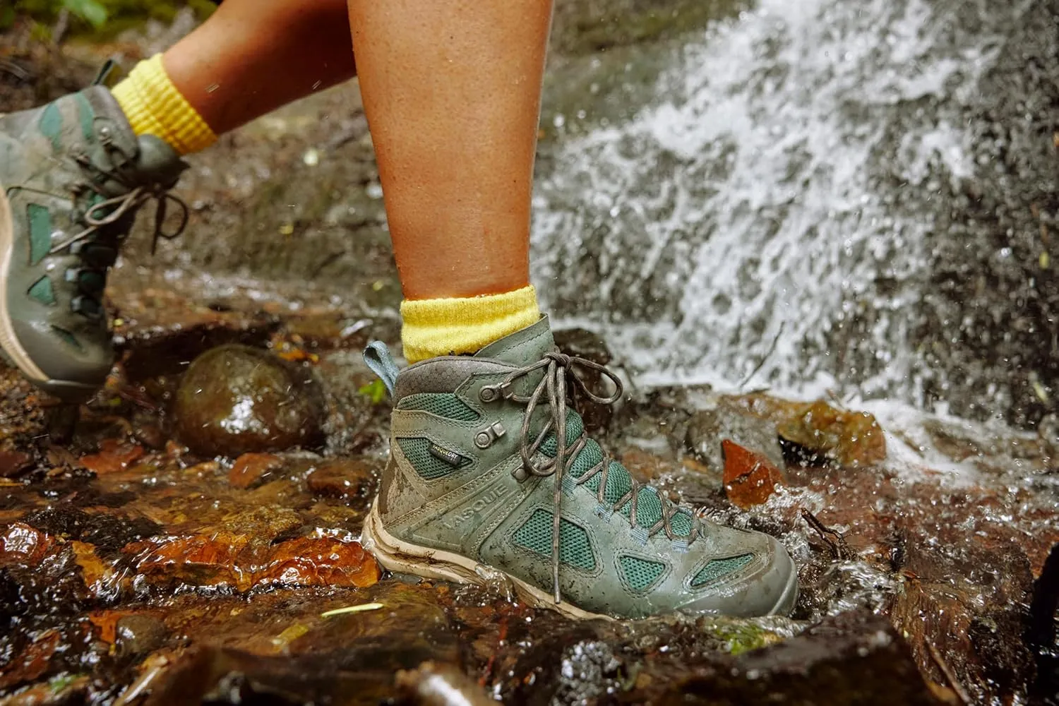 Vasque Women's Breeze Waterproof Hiking Boot, Rum Raisin