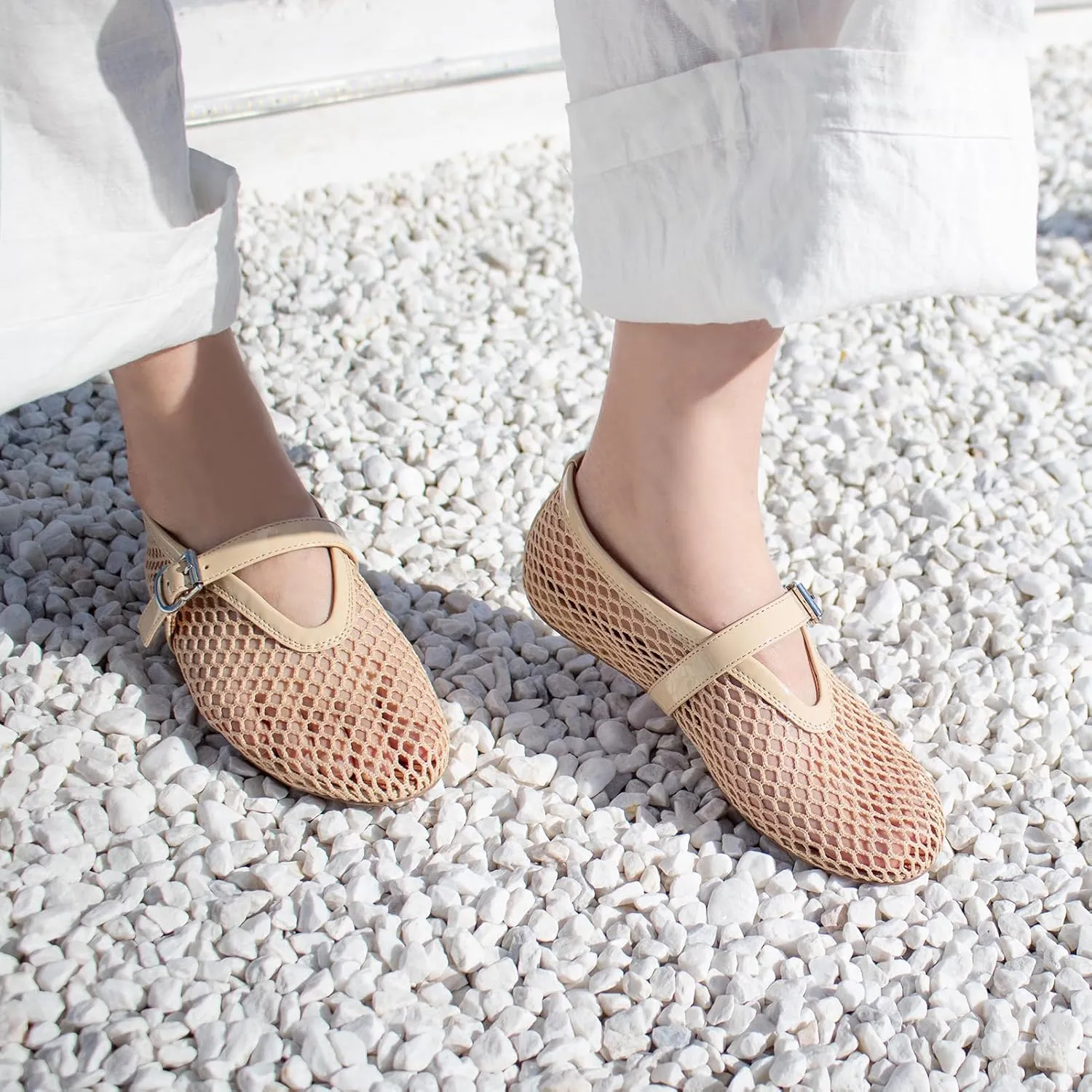 Women Mesh Flats Buckle Strap Round Toe Comfy Causal Ballet Flats Fashion Mary Jane Fishnet Ballerina Flat Shoes