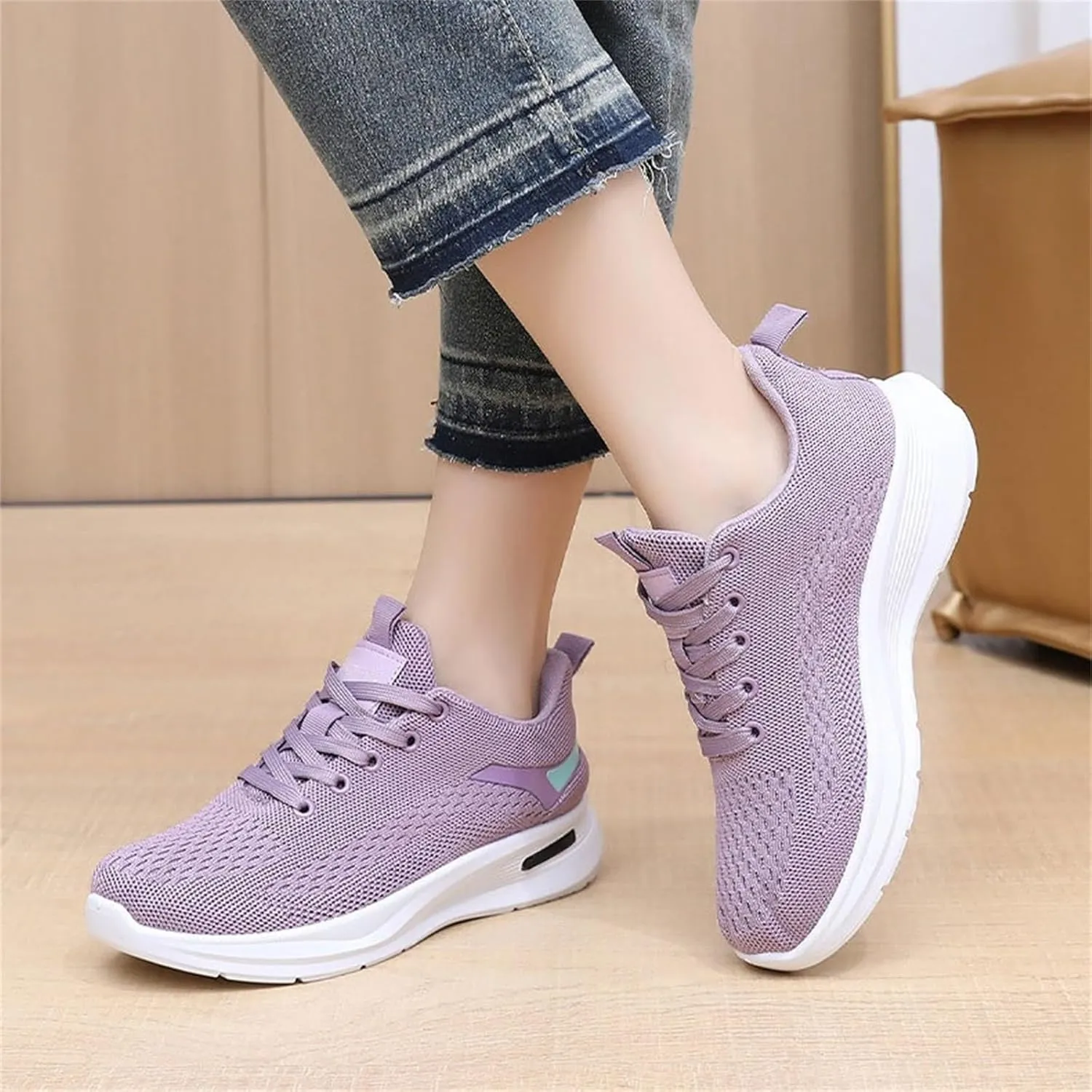 Women Walking Shoes Ladies Running Sneakers Breathable Mesh Sports Shoes Casual Lightweight Gym Lace up Sneakers