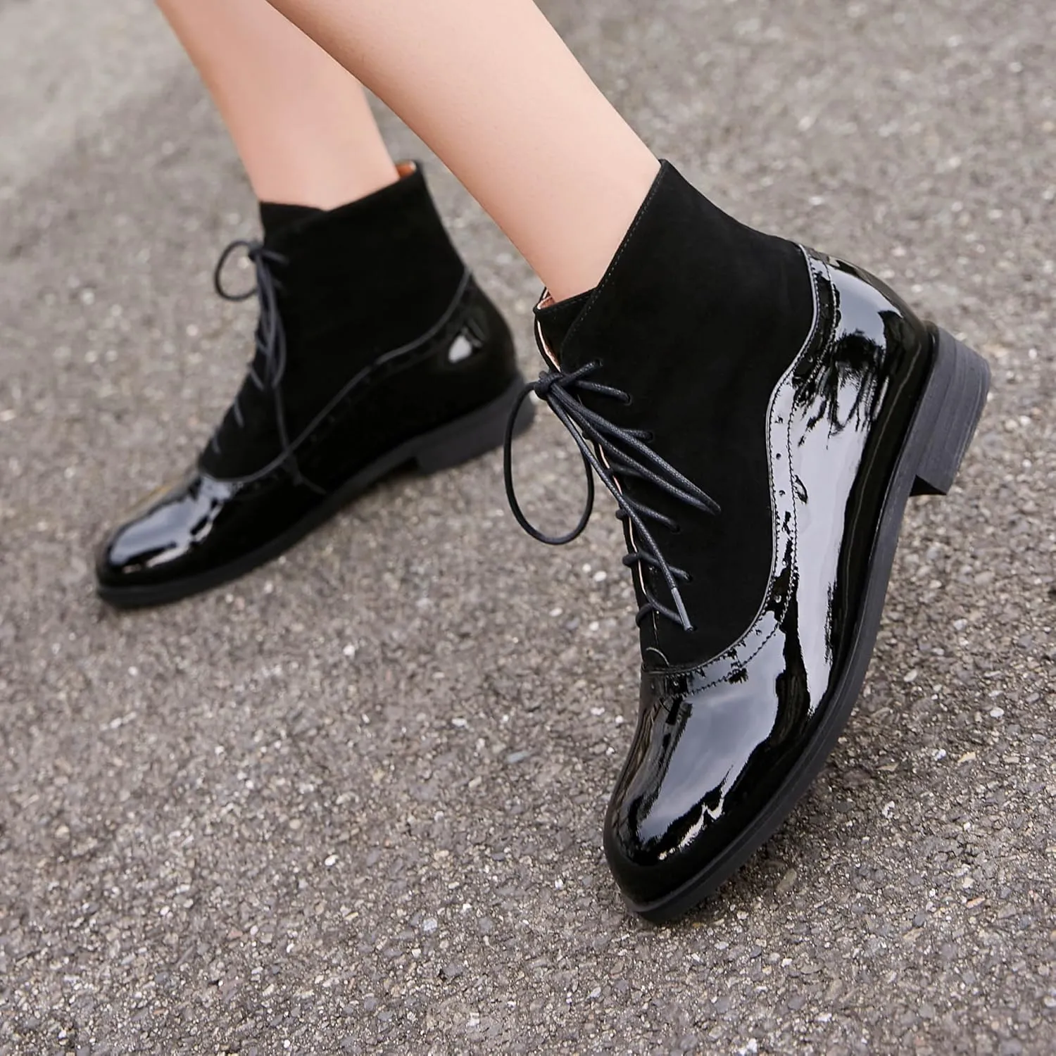 Women's Leather Ankle Boots Low Heel Oxford Flat Short Boots Perforated Lace Up Side Zipper Booties